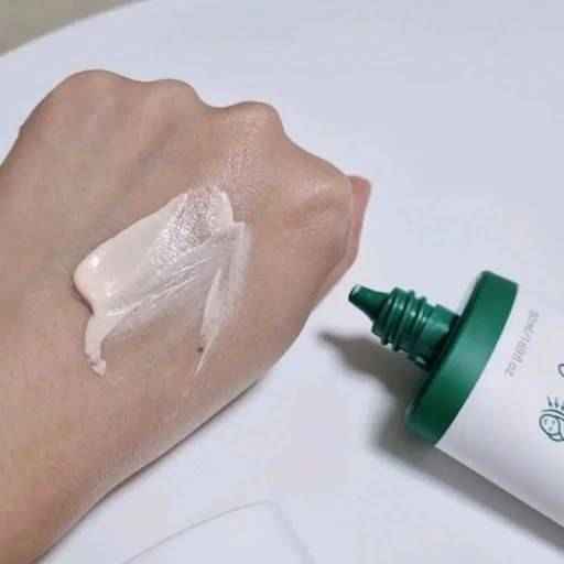 ضدآفتاب تن-آپ سیکا از برند پرتی 50 میل Prreti daily cica tone up sun cream 50ml
